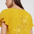 Camiseta floral devoré Desigual