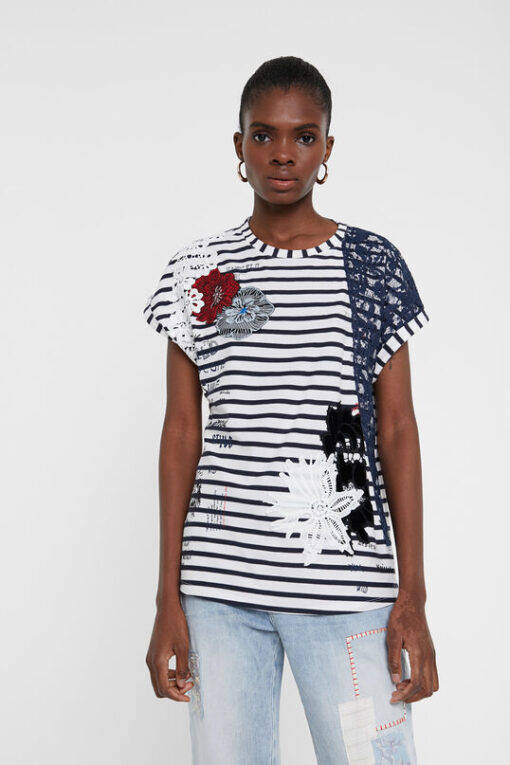 Camiseta marinera y floral Desigual