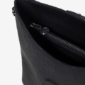 Bolso negro en logomanía Desigual
