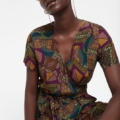 Mono con estampado geométrico africano DESIGUAL