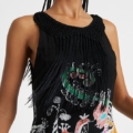 Vestido con flecos DESIGUAL
