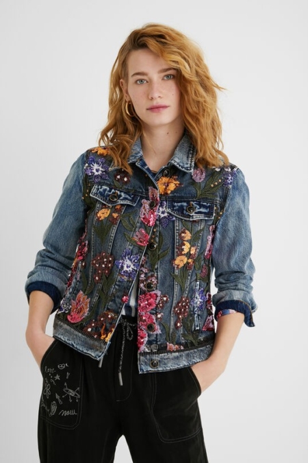 Chaqueta vaquera slim flores