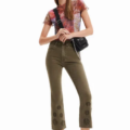 Vaquero flare cropped bordados Desigual