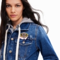 Chaqueta vaquera capucha Desigual