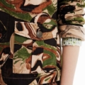 Parka corta camuflaje Desigual