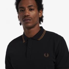 Polo con ribete con dos franjas FRED PERRY