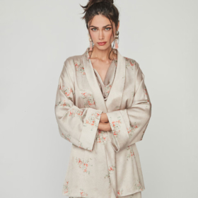 Kimono de mujer en satén estampado UNIQUE UNLIMITED