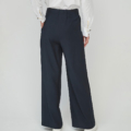 Pantalón ancho de mujer con pinzas en tejido liso UNIQUE UNLIMITED azul marino