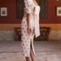 Vestido Sara Ruiz Guipur Rosa y Crudo