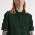 Polo Fred Perry M3600 con ribete de dos franjas